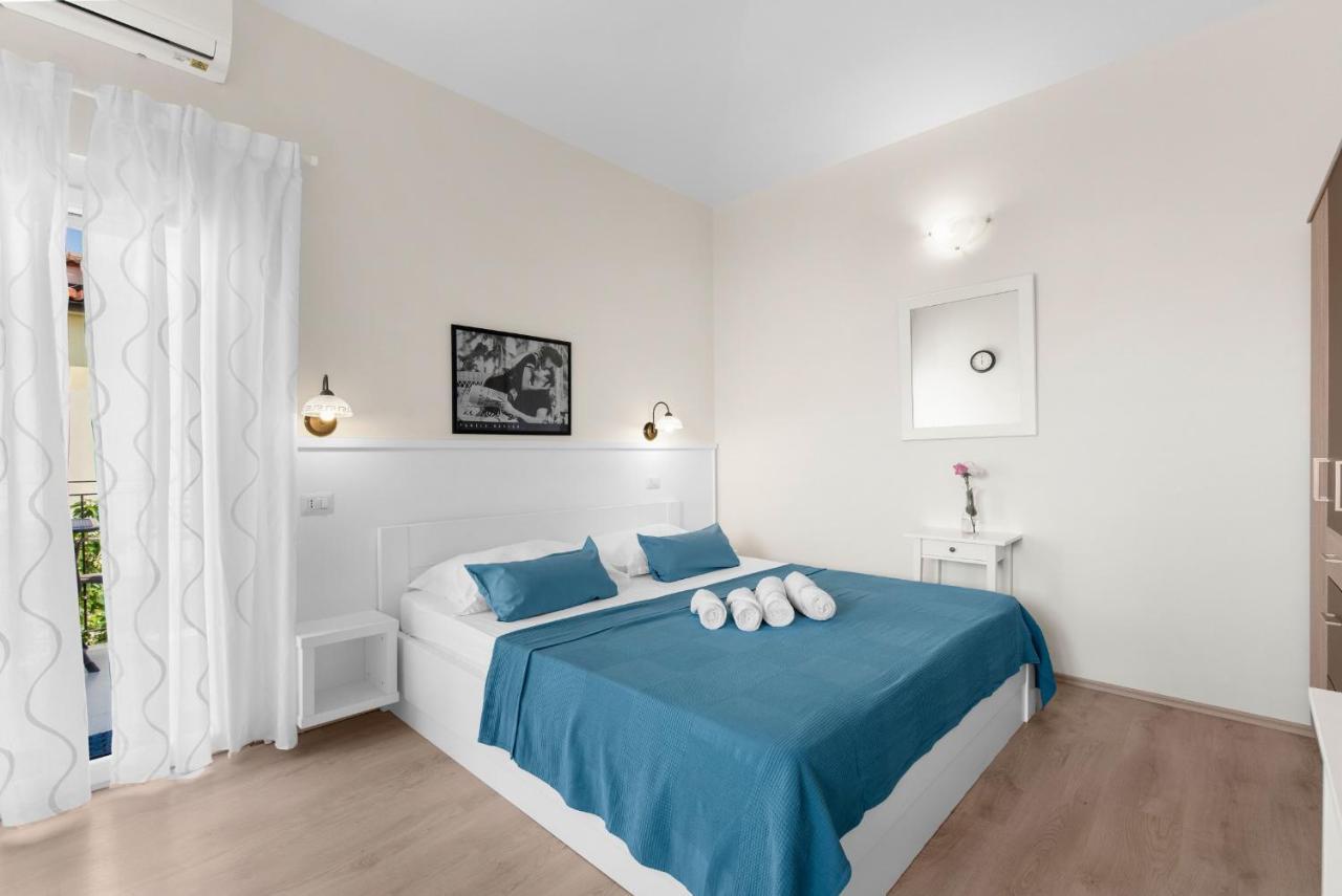 Villa Hope - Apartments With Shared Pool Пореч Экстерьер фото